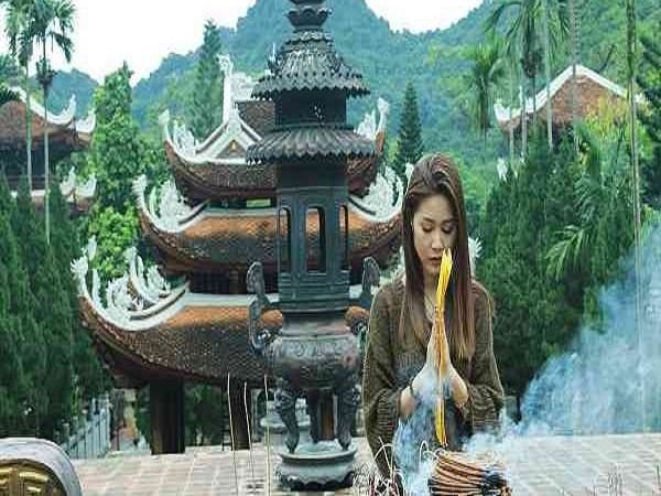 Nằm mơ thấy chùa đánh con gì? Điềm báo giấc mơ