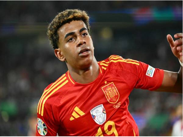 Hành trình sự nghiệp của cầu thủ Lamine Yamal