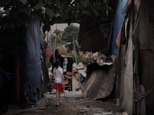 Nhìn thấy xóm cũ điềm gì?