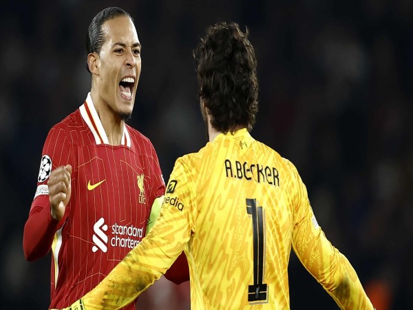 Elliott tỏa sáng, Liverpool thắng phút chót